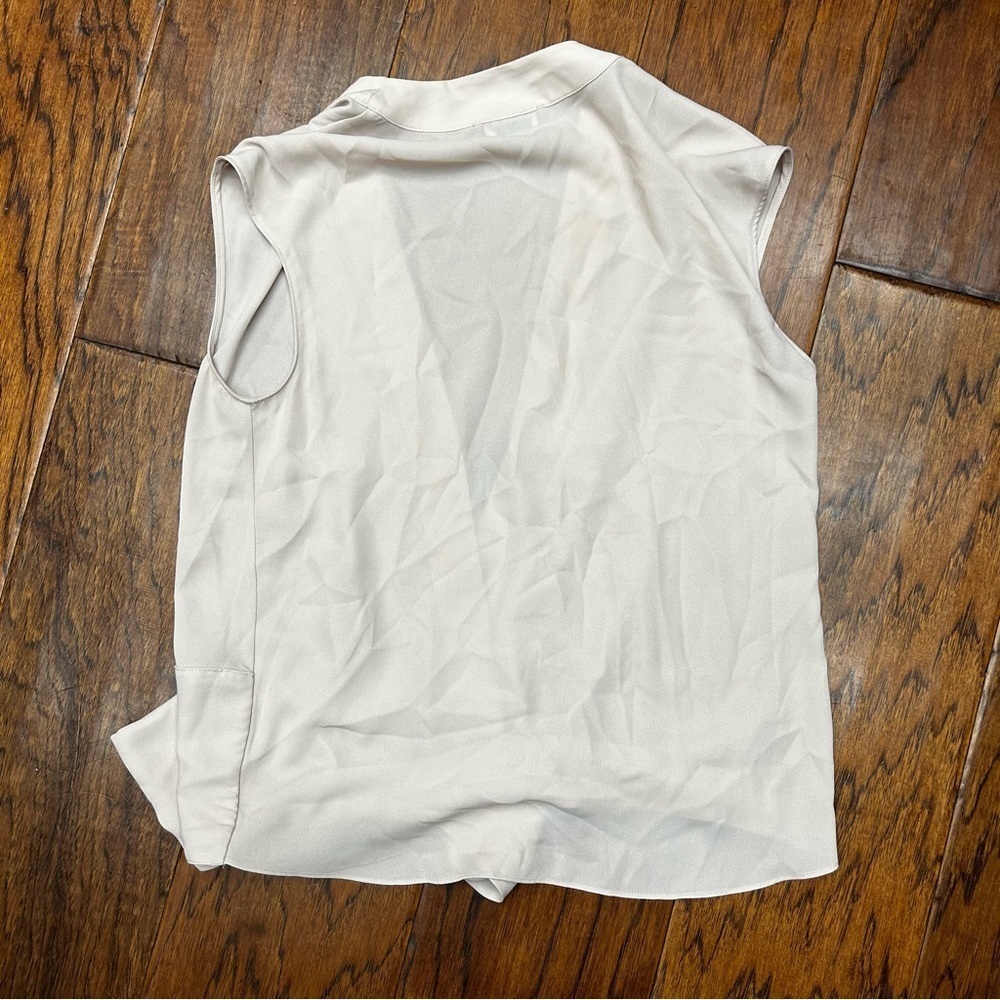 Trouvé‎ sleeveless wrap blouse - Picture 4 of 5